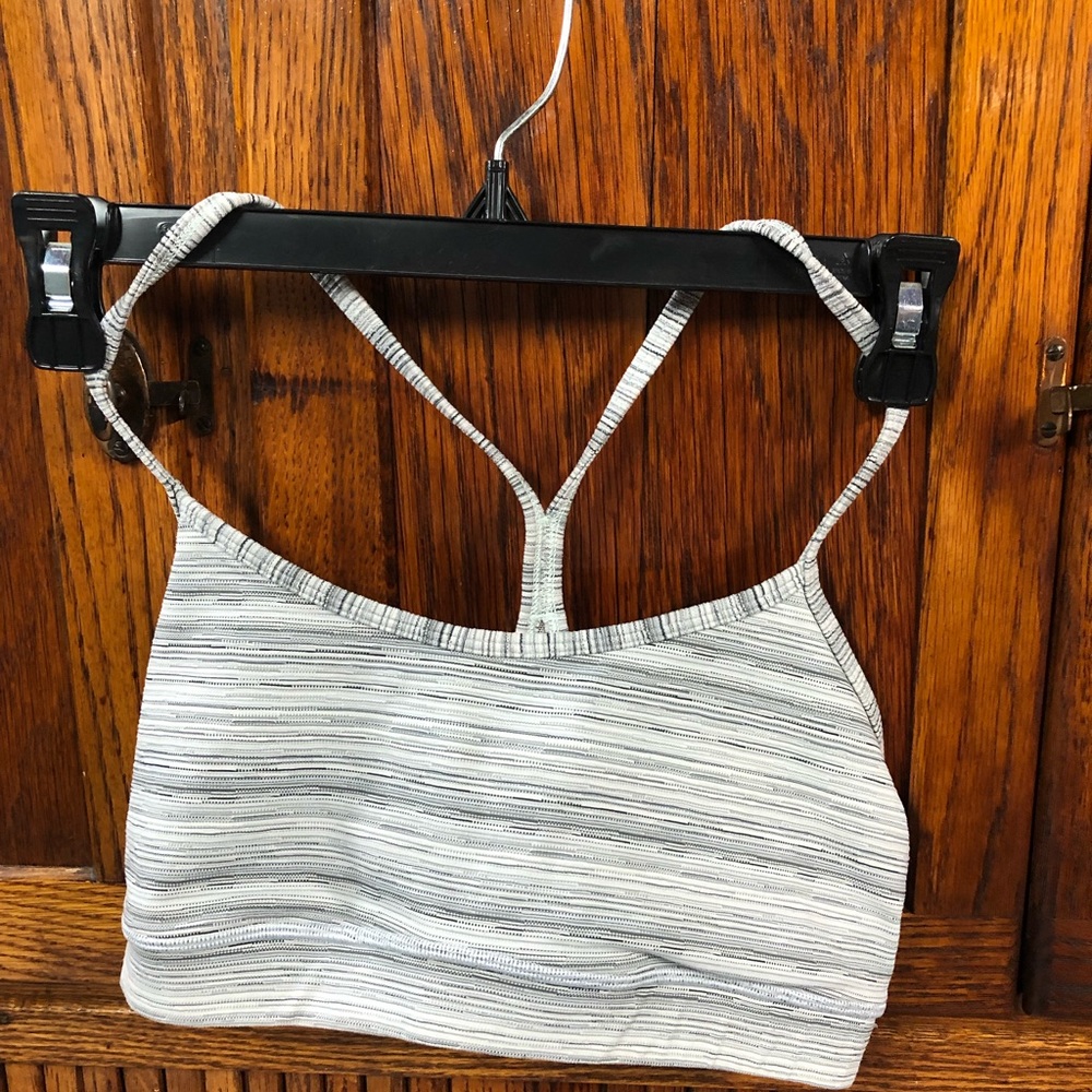 Lululemon athletica sports bra size 8. Lightly worn